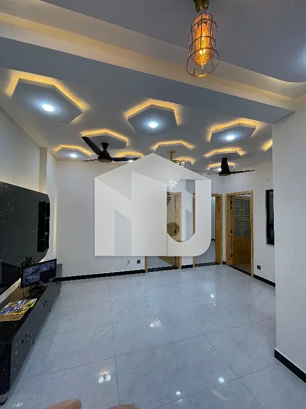 5 Marla Brand New House For Rent, photo 9
