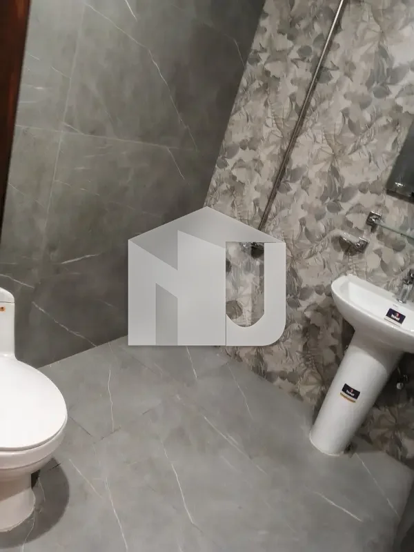 I 8 3 Islamabad  bestment+ground+upper house for rent, photo 9