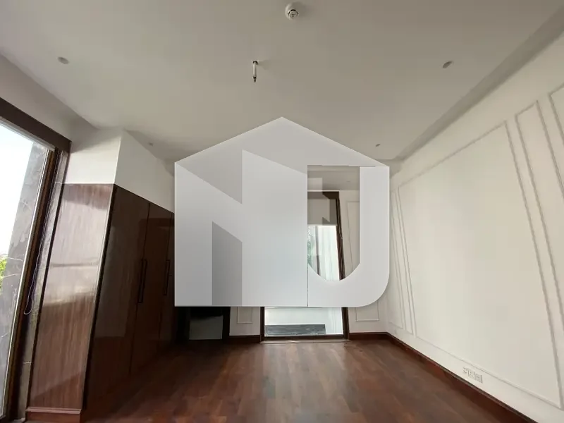 Premium Brand New Triple-Storey House | 4 Beds | Lawn | Parking | Security, photo 7