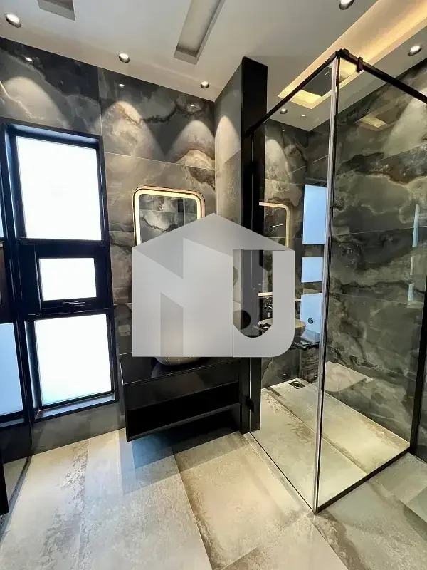 BRAND NEW LUXURY FURNISHED HOUSE FOR RENT IN SECTOR F-7 ISLAMABAD, photo 8