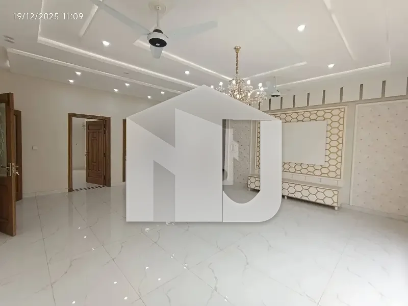 BRAND NEW LAVISH HOUSE FOR RENT IN SECTOR F-7 ISLAMABAD, photo 26