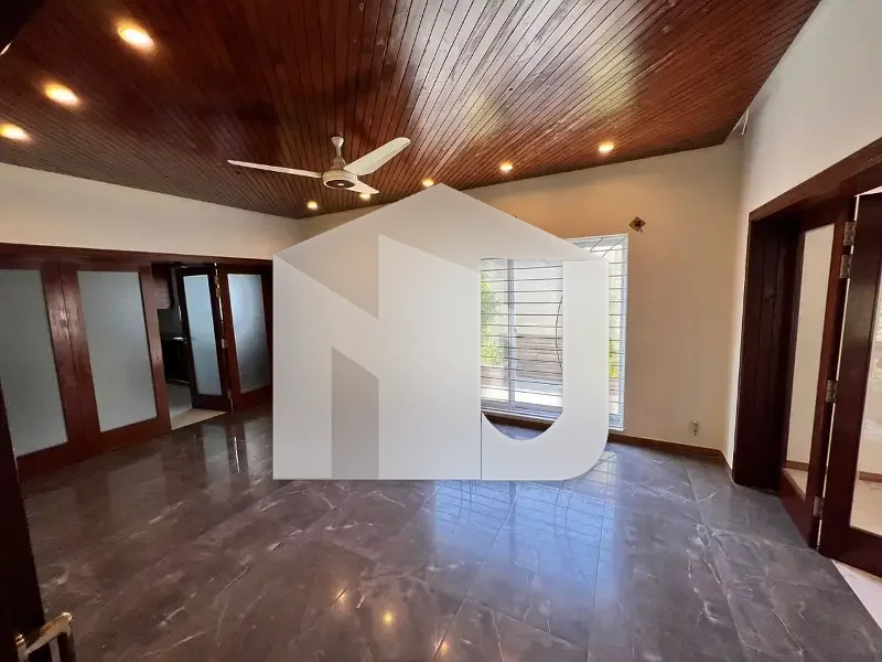 BRAND NEW LAVISH HOUSE FOR RENT IN SECTOR F-7 ISLAMABAD, photo 15