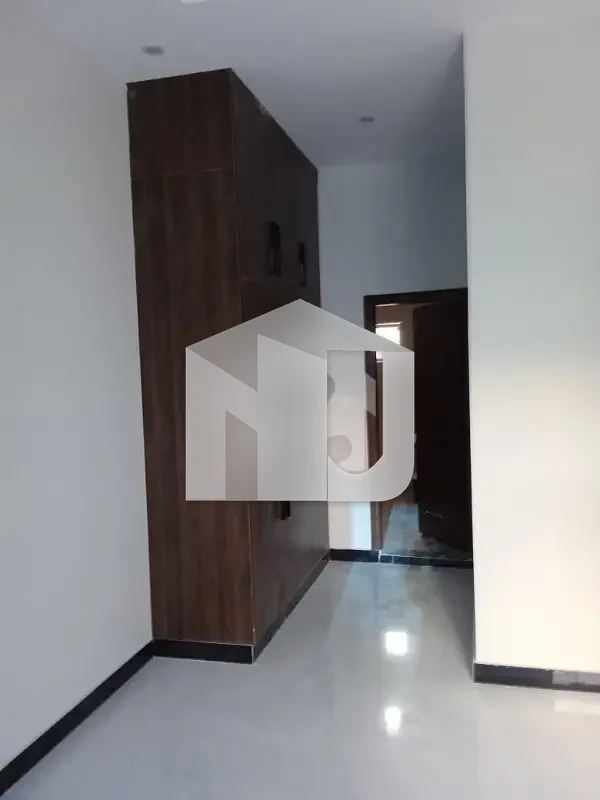10 Marla Full House Available For Rent In I8 Tile Flooring, photo 7