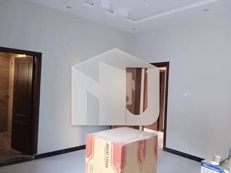 10 Marla Full House Available For Rent In I8 Tile Flooring, photo 3