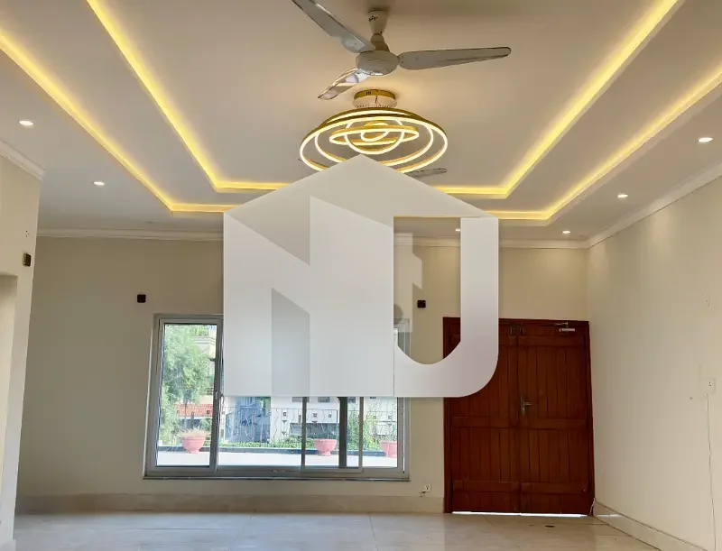 Beautiful Renovated House For Rent In F-7, photo 6