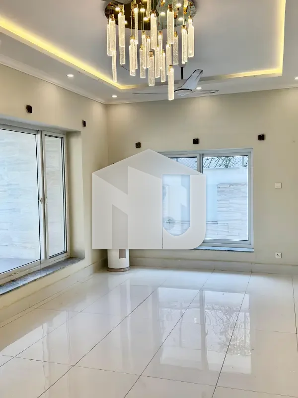 Beautiful Renovated House For Rent In F-7, photo 5