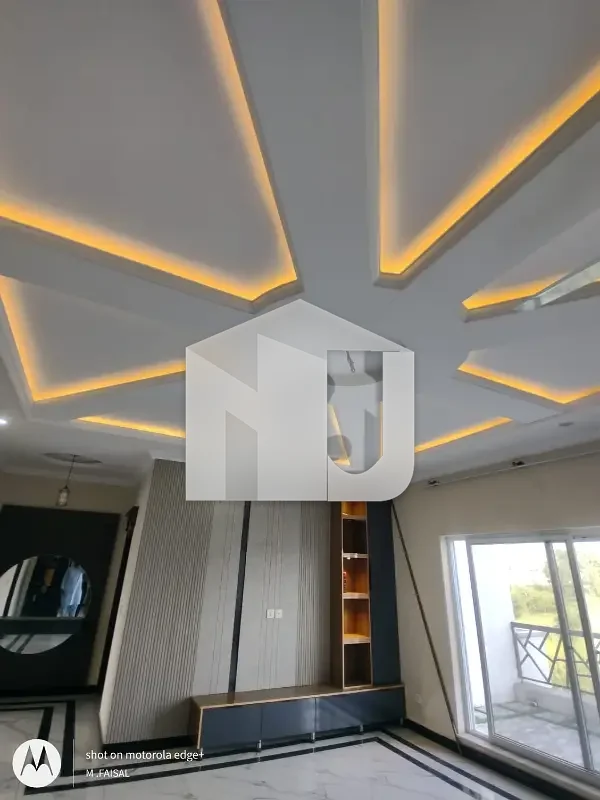 B17 B Block 1 Kanal Top Location Triple Storey House For Rent All Facilities Available, photo 7