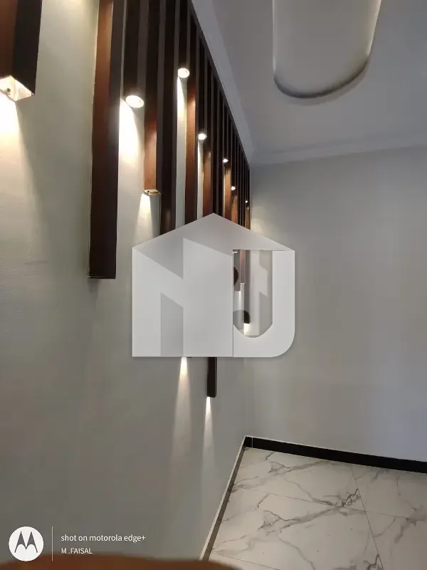 B17 B Block 1 Kanal Top Location Triple Storey House For Rent All Facilities Available, photo 6