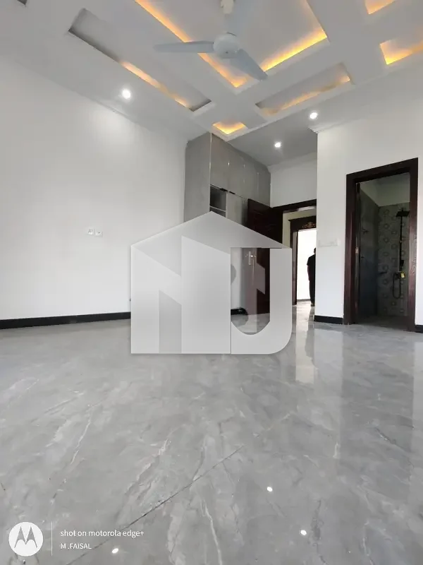 B17 B Block 1 Kanal Top Location Triple Storey House For Rent All Facilities Available, photo 17