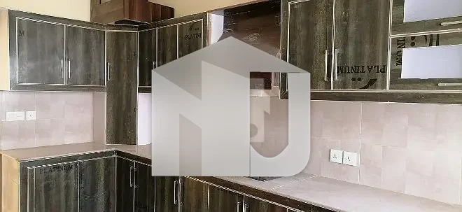 FOR RENT 500 Sqyrd Few Years Old 6 Beds Double Storey House Bani Gala, photo 2