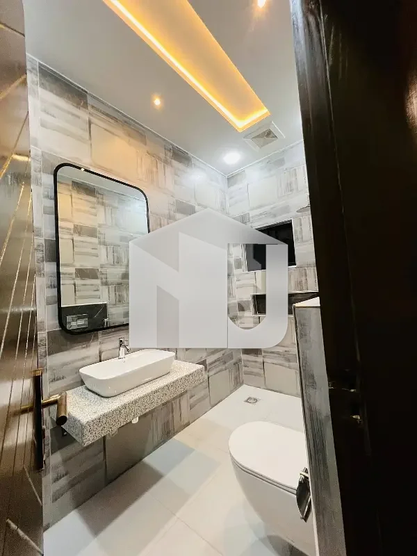 E-11/3 MPCHS 5 Bedrooms With Attach Washroom Beautiful Located Ground + Basement House For Rent, photo 15