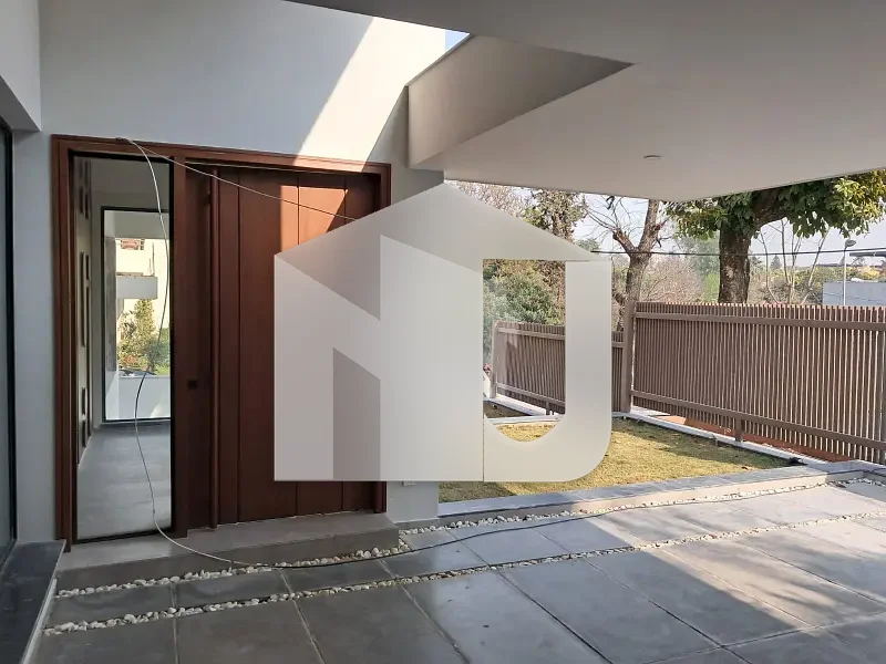 Modern Desing Luxury 10 Bedrooms House Available For Rent In F-7. Islamabad., photo 21