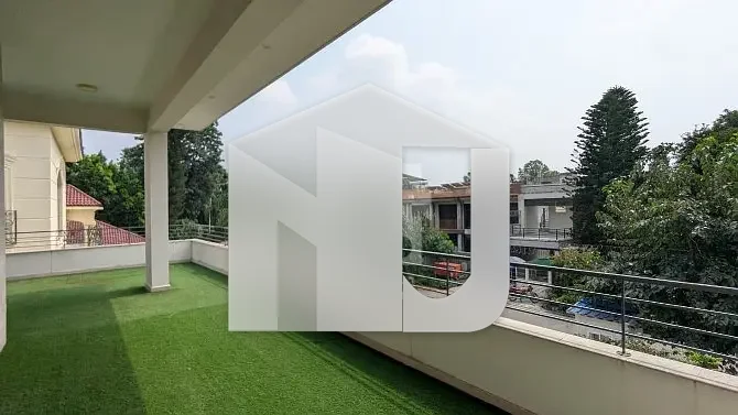 FOR RENT Fully Renovated 6-Bedrooms Triple Storey House F_7/2, photo 2