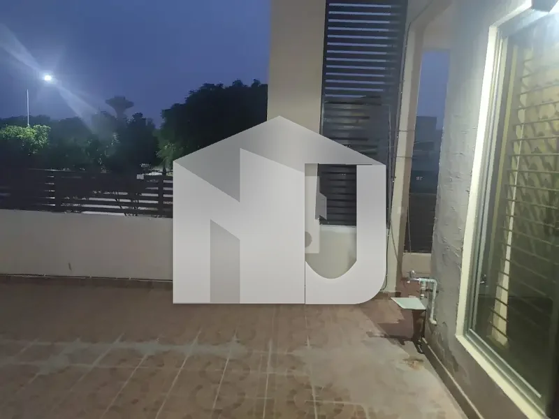 1 Kanal House For rent Is Available In Margalla View Housing Society, photo 8