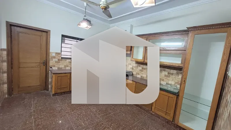 1 kanal Beautiful Full House Available For Rent in PWD Housing society Islamabad., photo 8