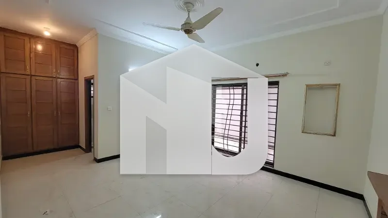 1 kanal Beautiful Full House Available For Rent in PWD Housing society Islamabad., photo 14