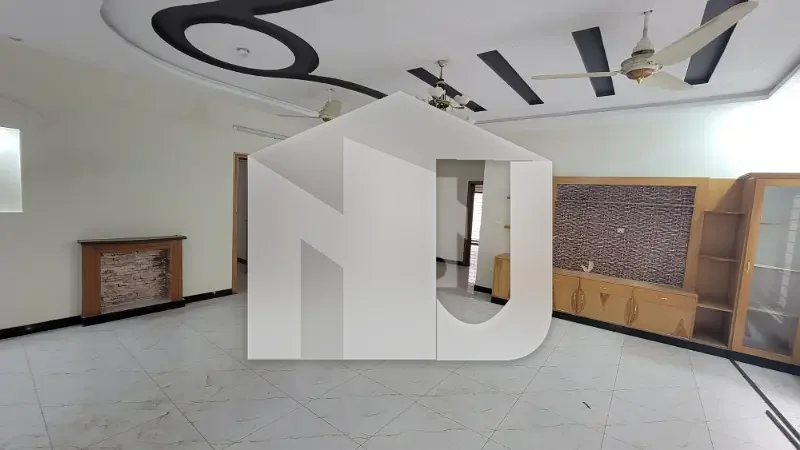 1 kanal Beautiful Full House Available For Rent in PWD Housing society Islamabad., photo 5