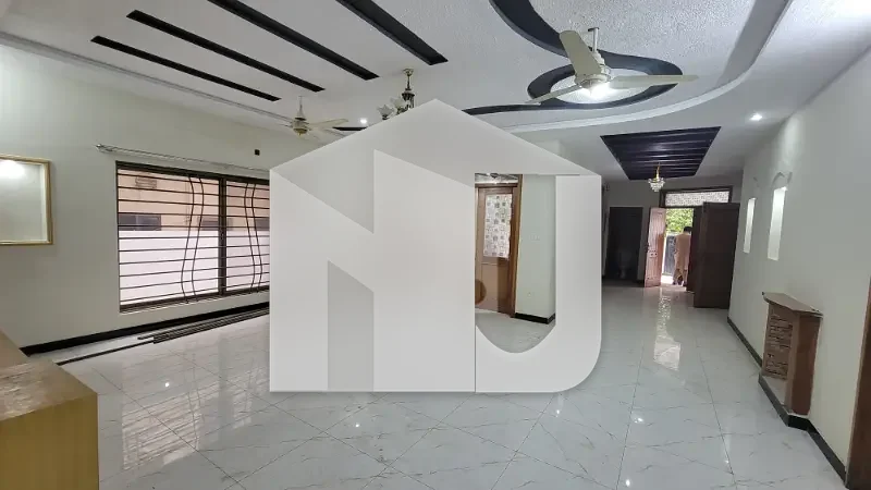 1 kanal Beautiful Full House Available For Rent in PWD Housing society Islamabad., photo 21