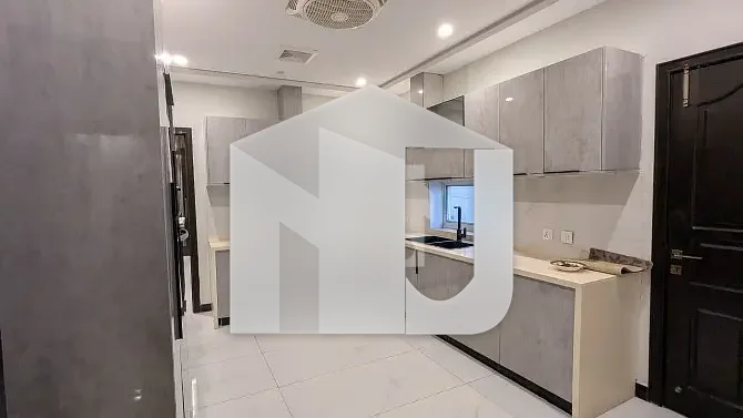FOR RENT Fully Furnished 6-Beds Triple Storey House F_8/1, photo 3