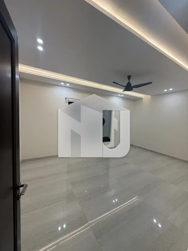 One Kanal Brand New House For Rent Dha Phase 4, photo 10