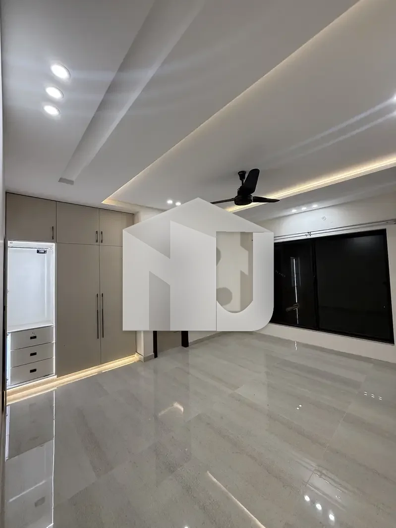 One Kanal Brand New House For Rent Dha Phase 4, photo 5