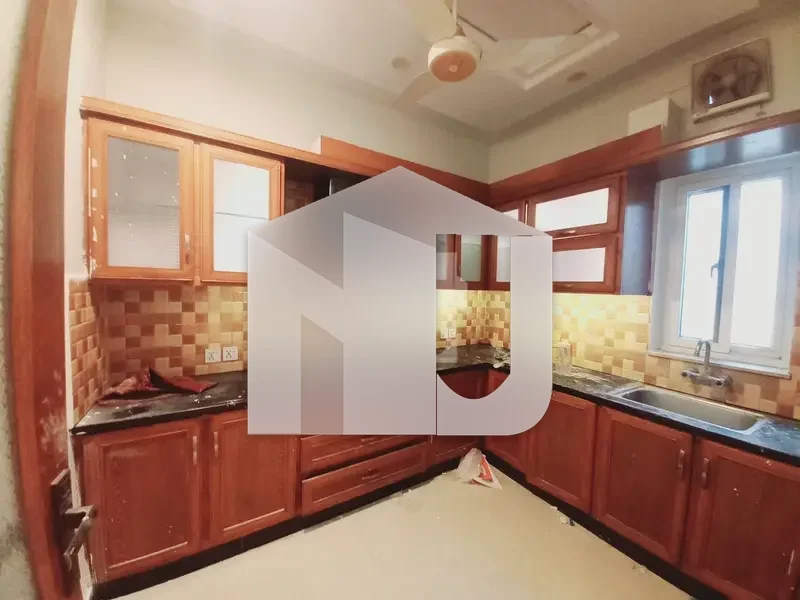 E-11 8 Marla Full House Available For Rent, photo 15