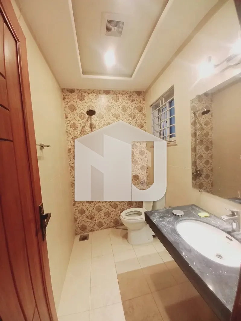 E-11 8 Marla Full House Available For Rent, photo 13