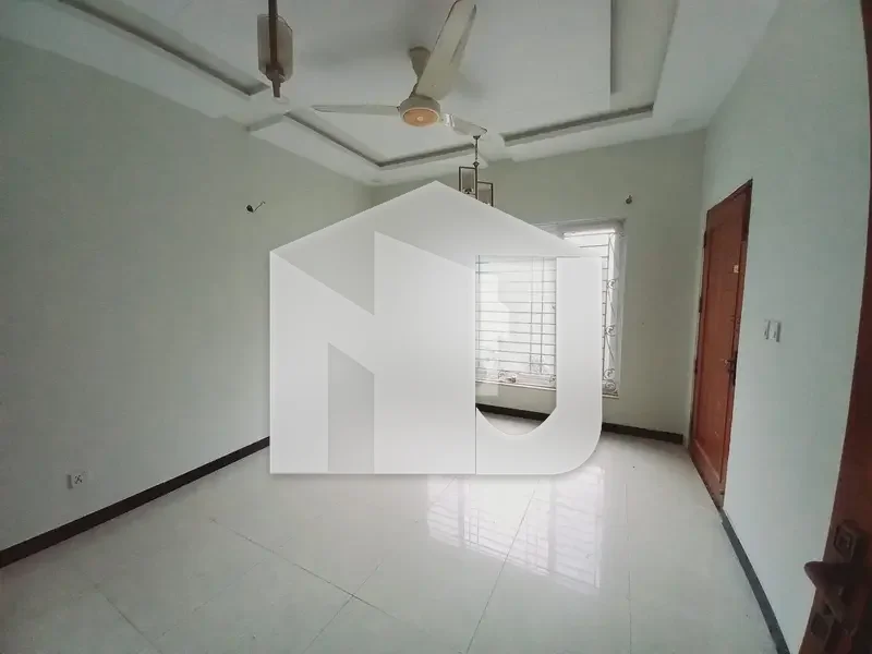 E-11 8 Marla Full House Available For Rent, photo 4