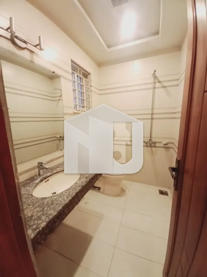 E-11 8 Marla Full House Available For Rent, photo 8