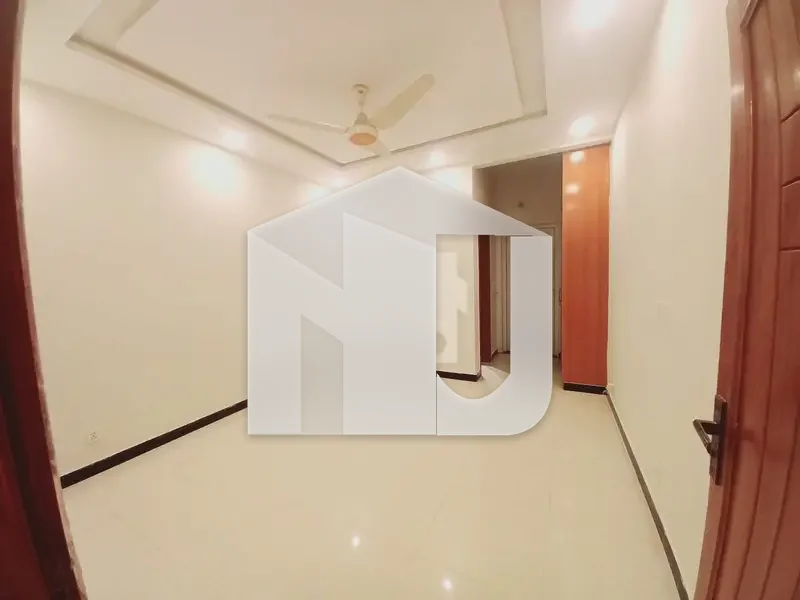 E-11 8 Marla Full House Available For Rent, photo 19