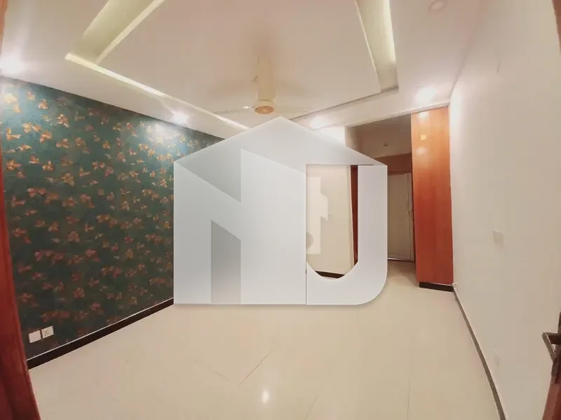 E-11 8 Marla Full House Available For Rent, photo 5
