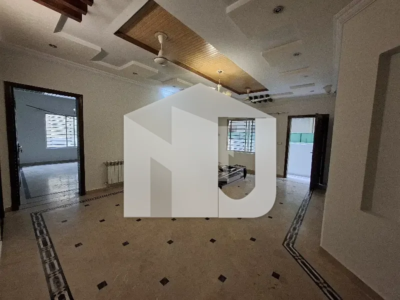 E-11 Beautiful Triple Story House For Rent, photo 5