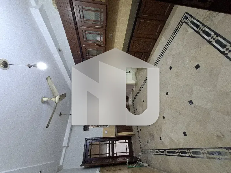 E-11 Beautiful Triple Story House For Rent, photo 4