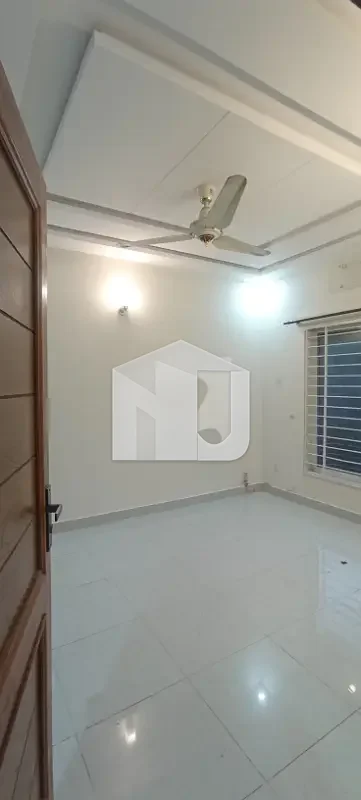4 Marla Like That Brand New Full House Available For Rent With 10 Kv Solar System Not Electricity Bill Location G13/4 Islambad, photo 2