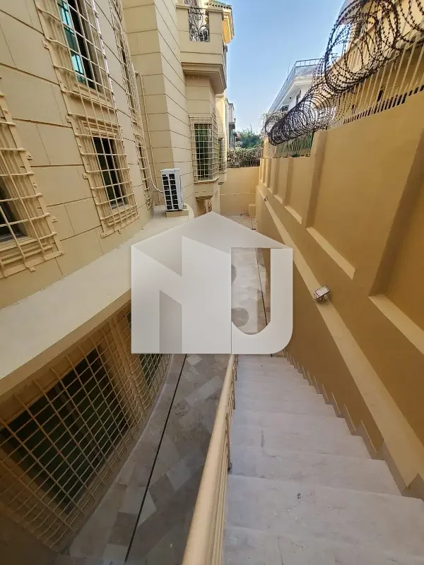 Beautiful House For Rent In F-8, photo 6