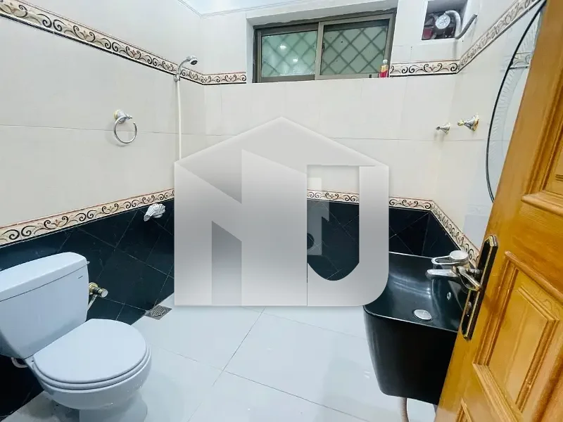 Beautiful Luxurious 4 Bedroom Renovated House, photo 4