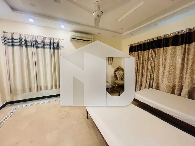 Beautiful Luxurious 4 Bedroom Renovated House, photo 12