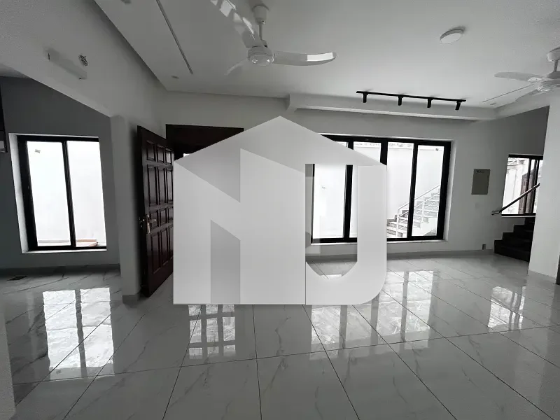Brand-New 8-Bedroom Luxury House for Rent in F-7 Islamabad | Margalla & City Views | Foreigners Only, photo 23