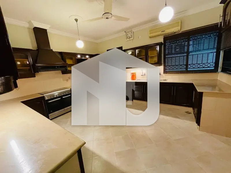 Luxurious House On Extremely Prime Location Available For Rent In Islamabad, photo 15