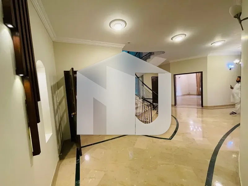 Luxurious House On Extremely Prime Location Available For Rent In Islamabad, photo 11