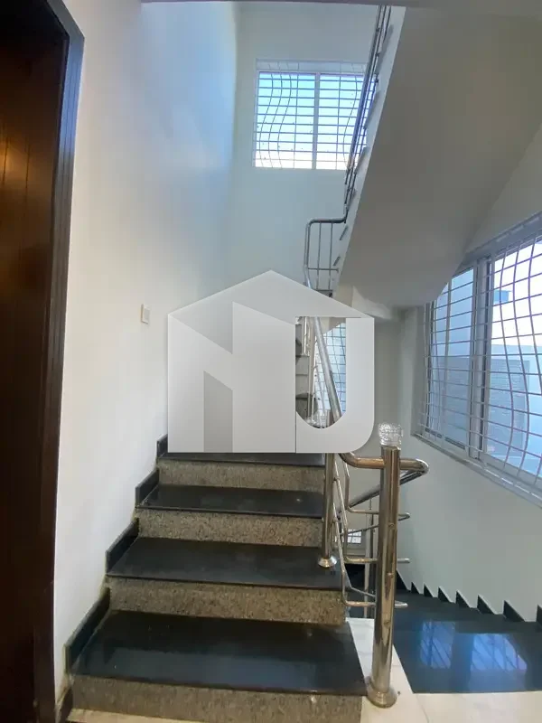 Beautiful 10 Marla House For Rent In Top City-1 Rawalpindi, photo 9