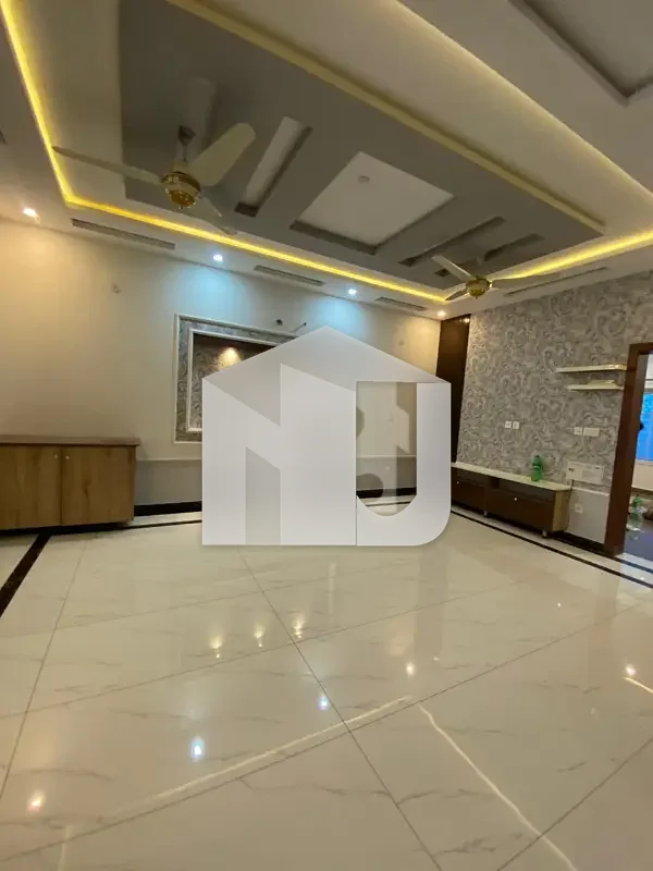 Beautiful 10 Marla House For Rent In Top City-1 Rawalpindi, photo 8