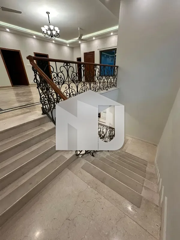 F-8 Beautiful House for Rent, photo 12