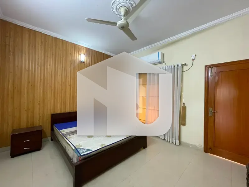 35x80 Double Storey House Available On Rent Located In E-11/4 Islamabd Furnished, photo 9