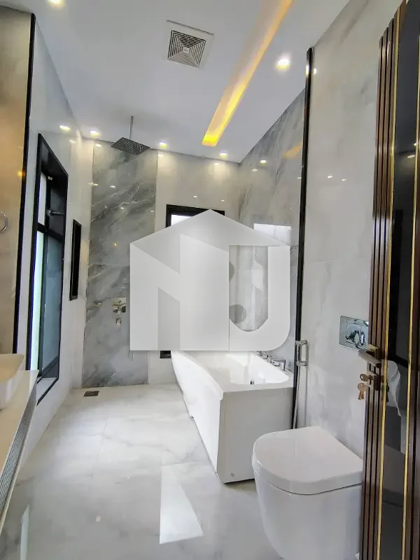 D-12-3 Main Location Brand New Full House For Rent, photo 7