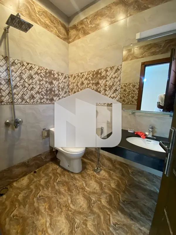 D-12 4Marla House For Rent 3bed With Washroom Drawing Dining Lounge Kichen Servant Room Parking No Gas Installed, photo 5