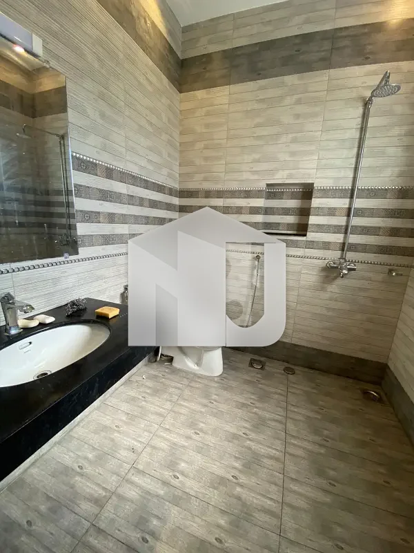D-12 4Marla House For Rent 3bed With Washroom Drawing Dining Lounge Kichen Servant Room Parking No Gas Installed, photo 13