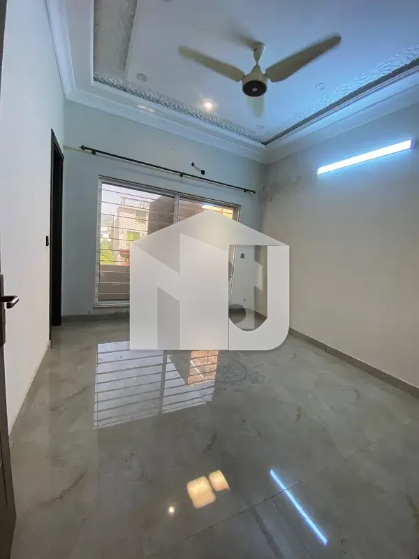 D-12 4Marla House For Rent 3bed With Washroom Drawing Dining Lounge Kichen Servant Room Parking No Gas Installed, photo 6