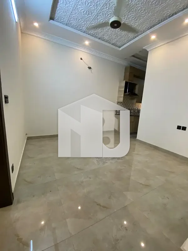 D-12 4Marla House For Rent 3bed With Washroom Drawing Dining Lounge Kichen Servant Room Parking No Gas Installed, photo 2