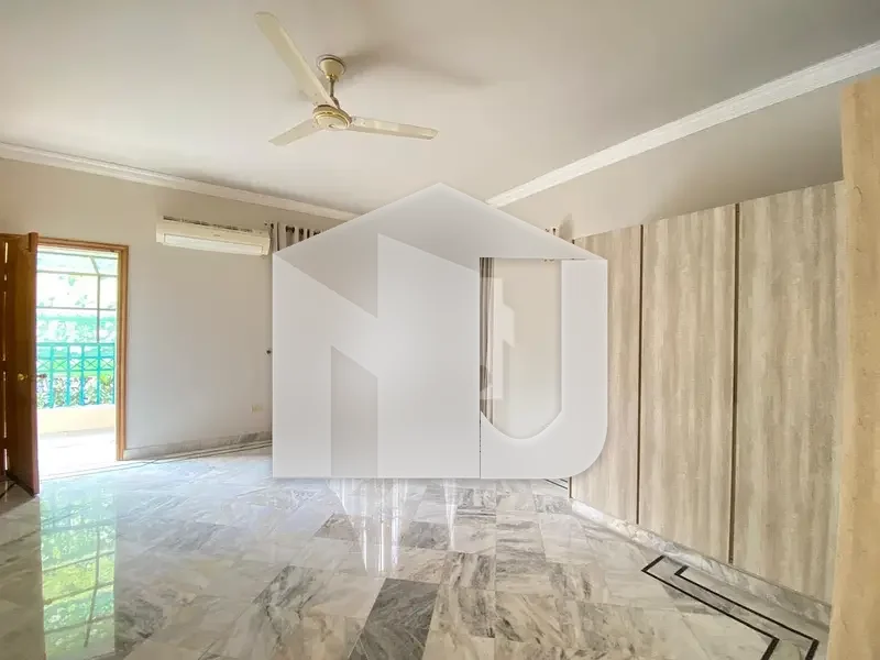 Beautiful House Available For Rent On Prime Location, photo 24